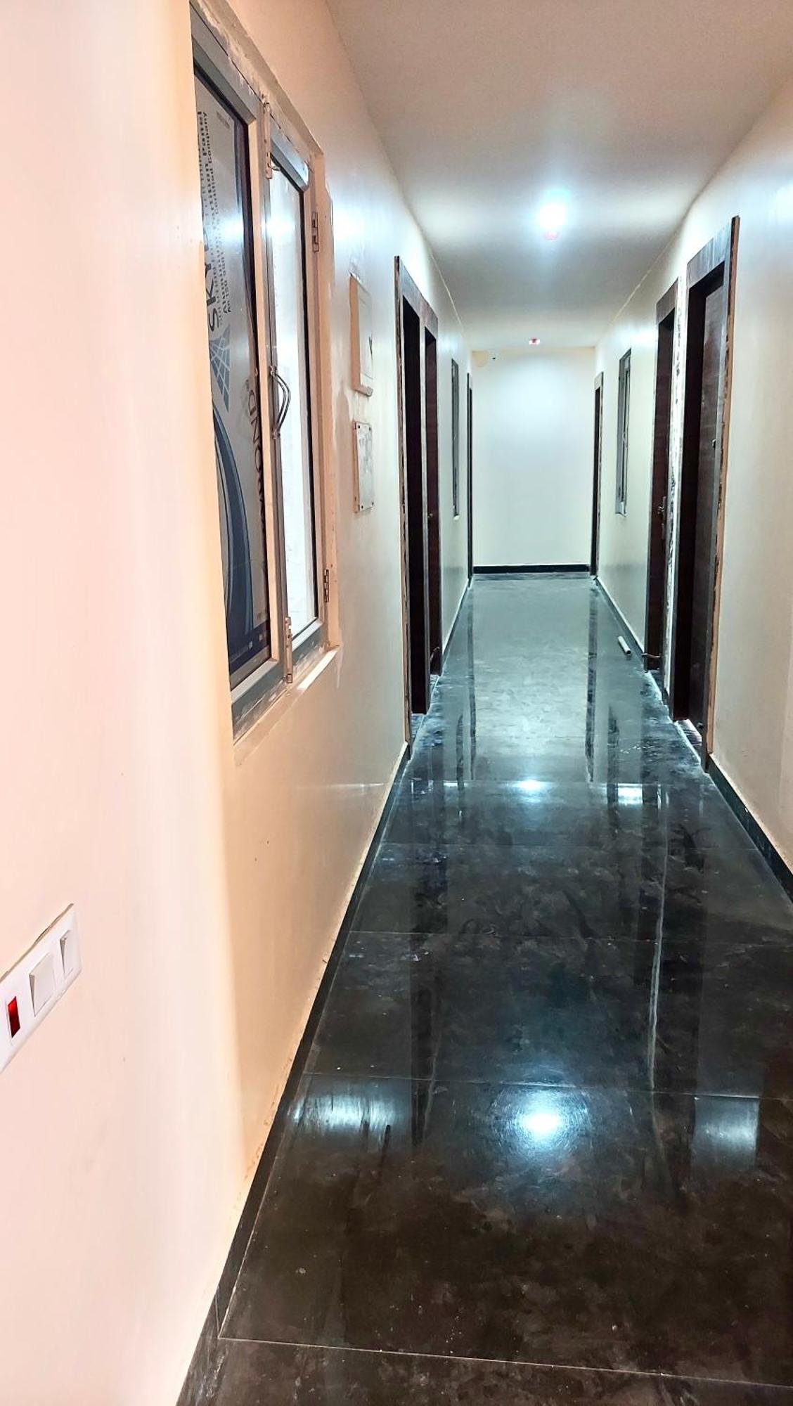 Ramalayam Inn Ayodhya Bagian luar foto