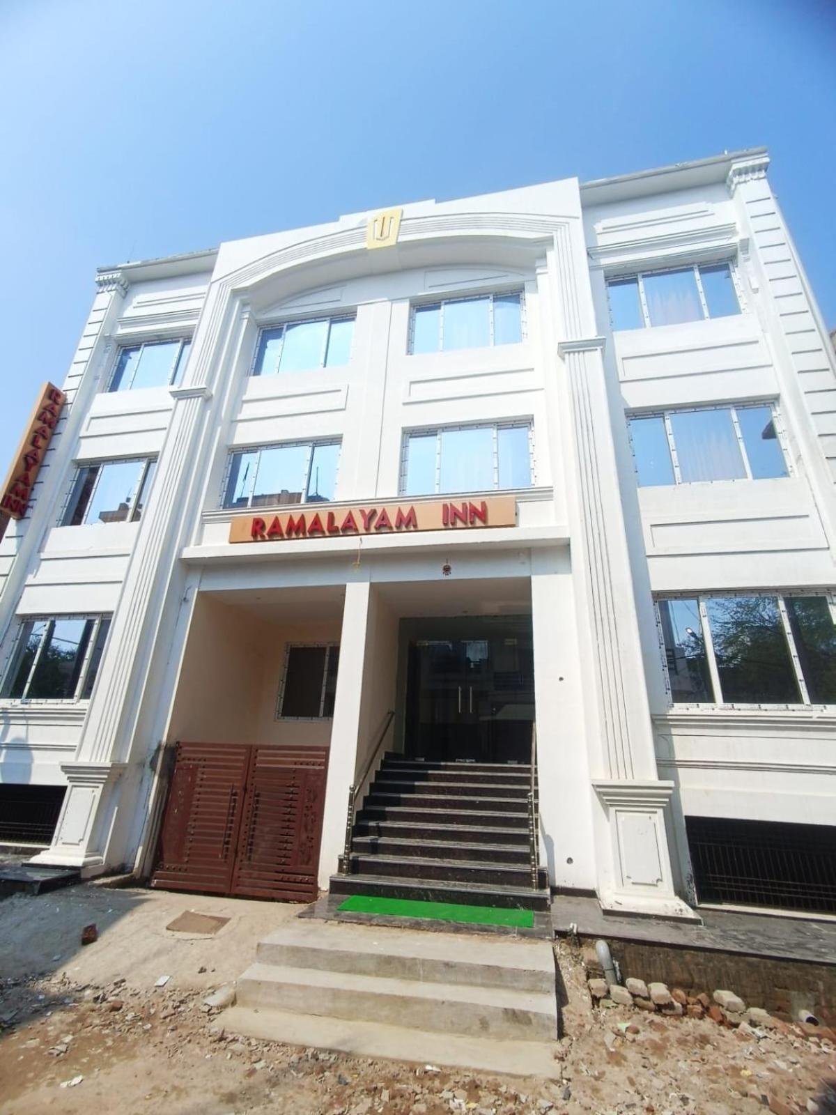 Ramalayam Inn Ayodhya Bagian luar foto
